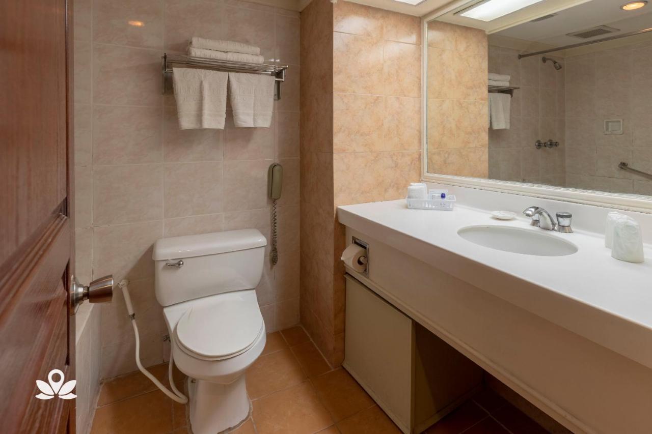Zen Rooms Tiara Oriental Manila Makati City Ngoại thất bức ảnh